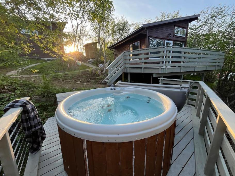 Gjestehytte Pa Moster Med Boblebad Bomlo Exterior foto